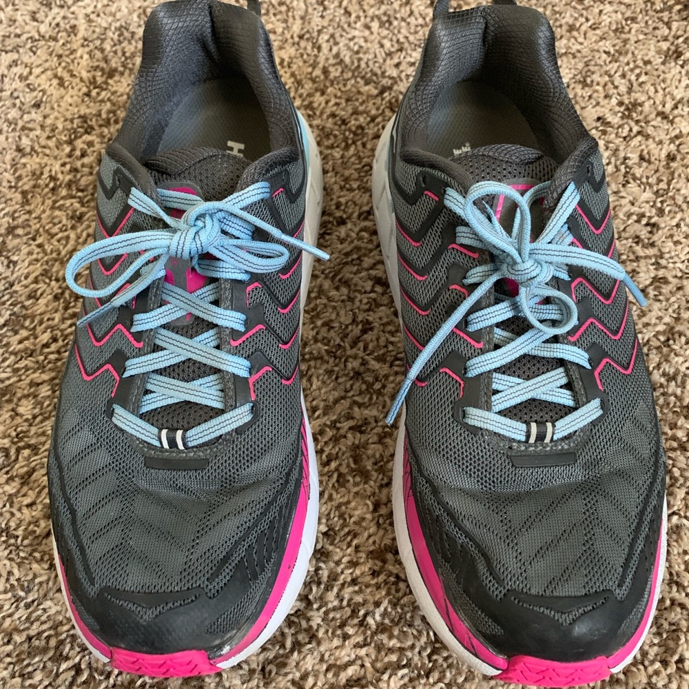 HOKA ONE ONE CLIFTON